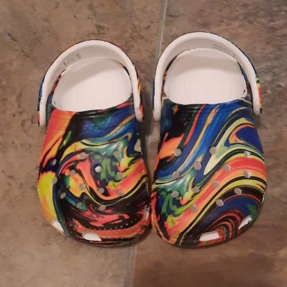 Crocs Out of this World Multi-Color, toddler size 5 - Picture 2 of 6